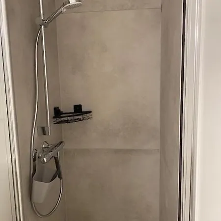 Wellington 아파트 *